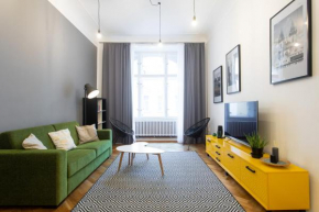 Spacious Apartments near the river
